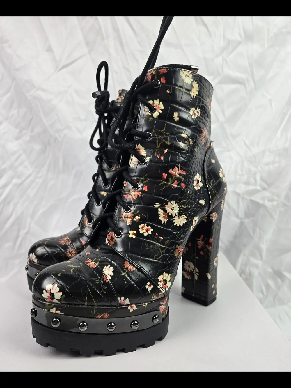 Jessica Simpson Black Floral Lace-Up Platform Ankle Boots